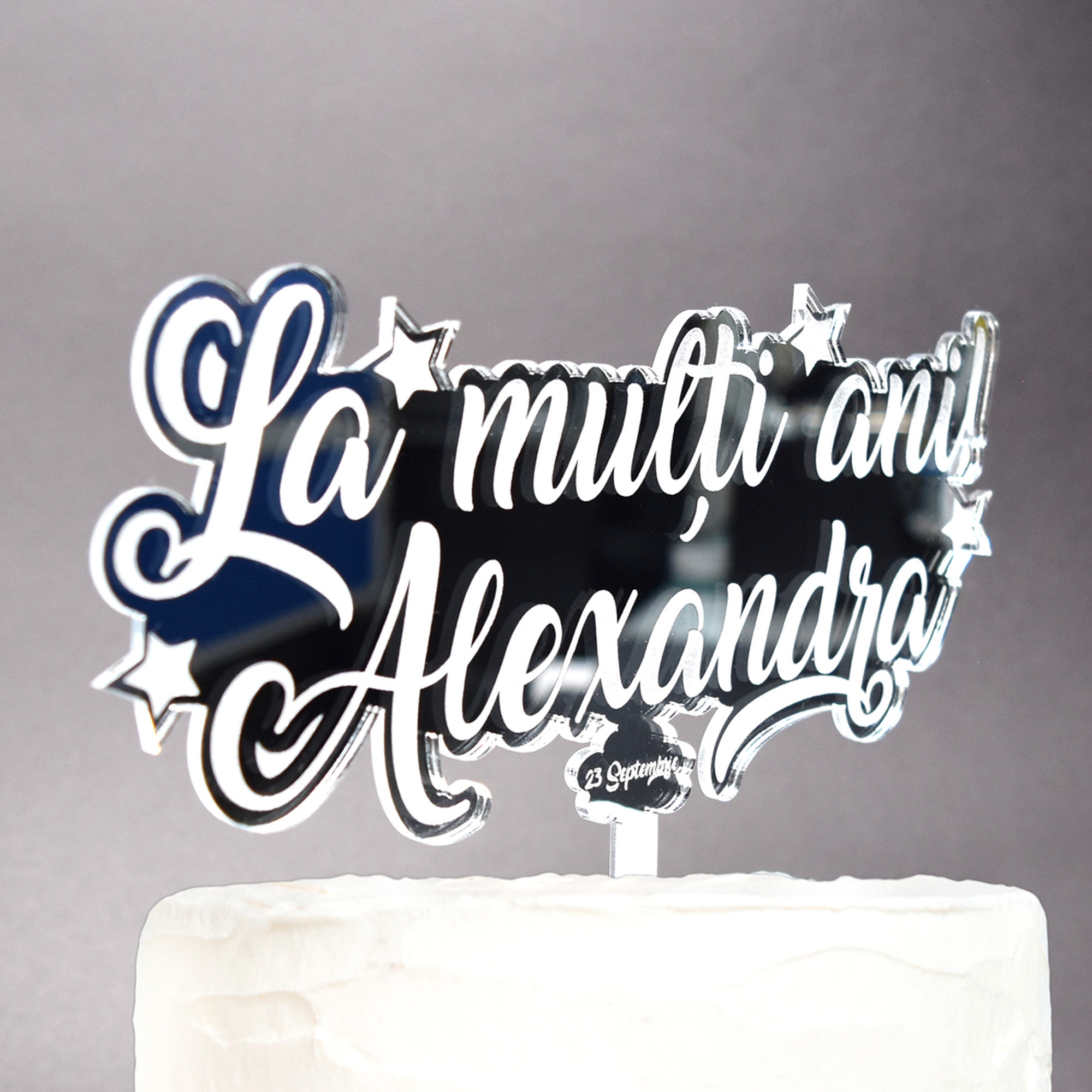 Topper Tort Personalizat Oglindă Argintiu - "La Mulți Ani" Cu Nume Și Dată