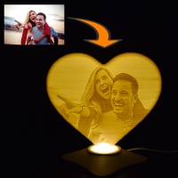 Lampă Luna 3D Personalizată - Inimioară Cu Text Și Poză