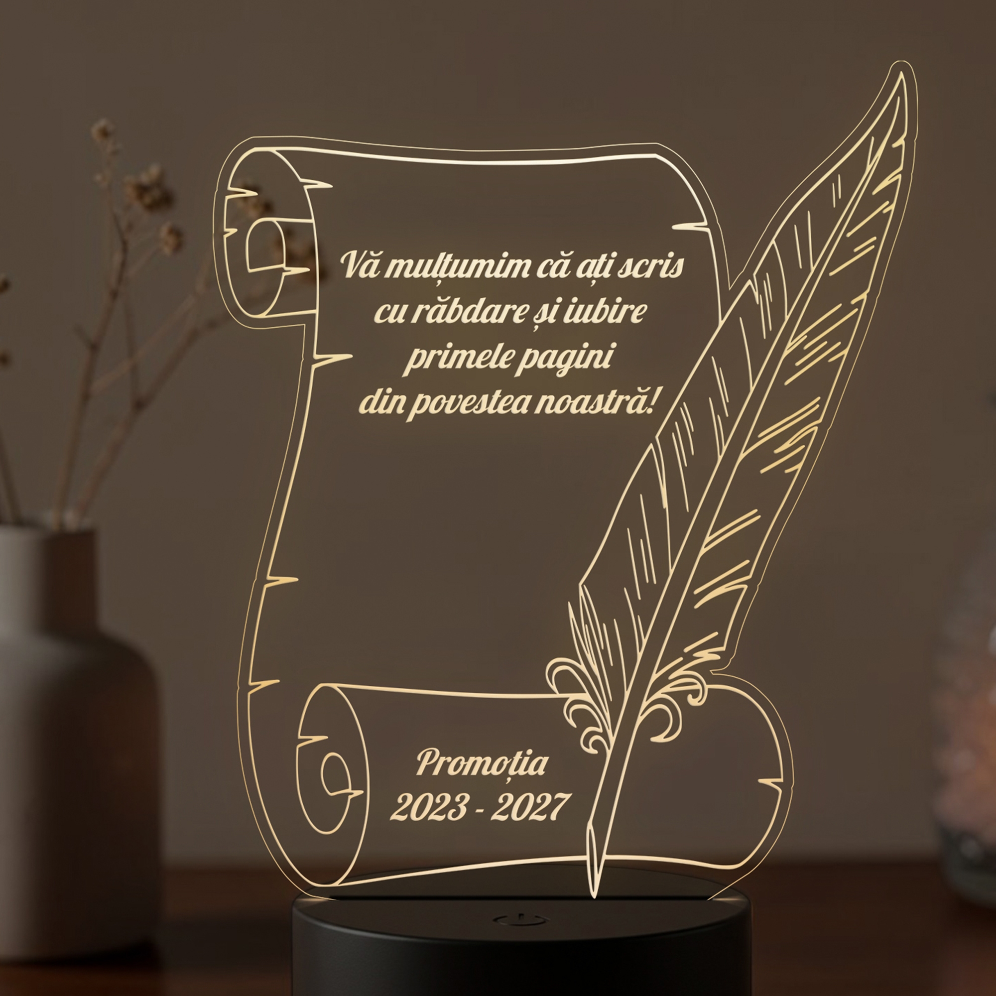 Lampă LED 3D Personalizată – Pergament cu Pană și Mesaj