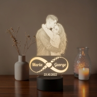 Lampă LED 3D Personalizată – Infinit cu Poză, Două Nume și Dată